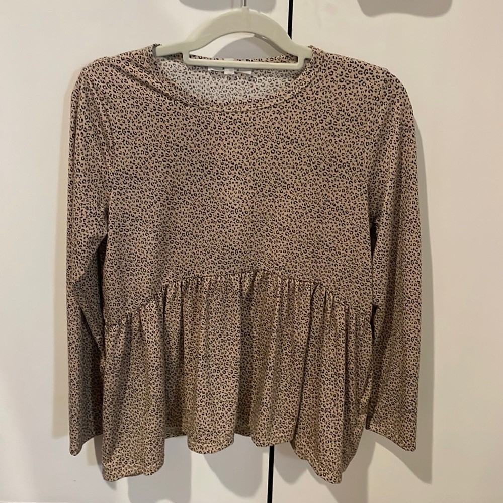 Cheetah print shirt size M
